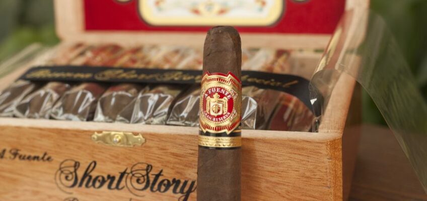 Điếu Short Story với hương vani, đường nâu, hạt và cà phê