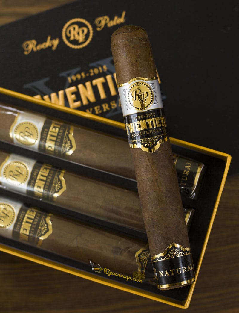 Để kỷ niệm 20 năm phát triển vượt bậc, hãng đã cho ra mắt Rocky Patel Twentieth Anniversary 20th – một siêu phẩm hội tụ tinh hoa của hãng