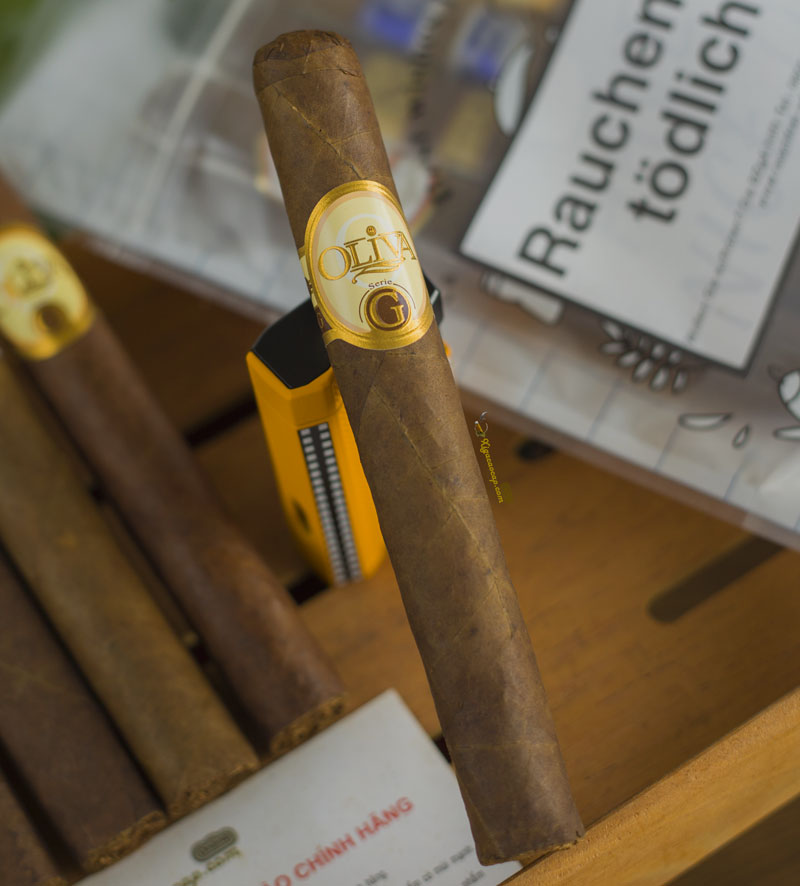 Oliva Serie G kết hợp lớp lá Cameroon ngọt nhẹ với các nốt hương thảo mộc