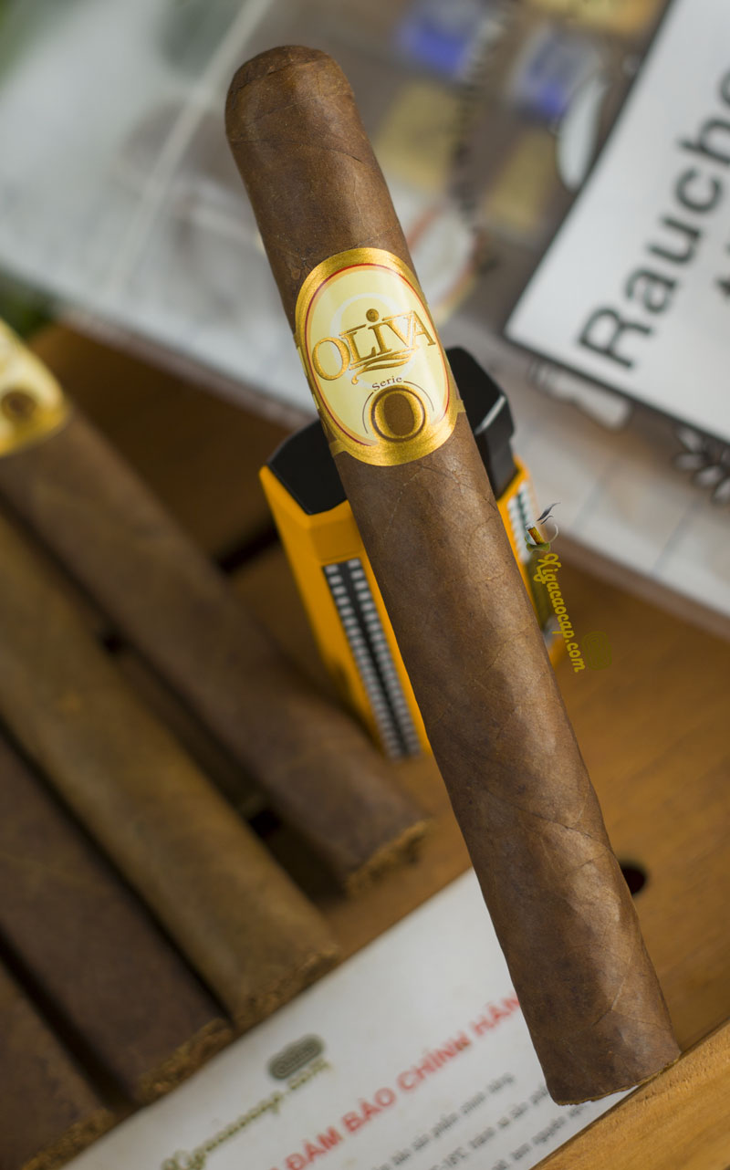 Oliva Serie O là đại diện của nghệ thuật pha trộn lá Nicaragua, với hương đất, da thuộc, cà phê