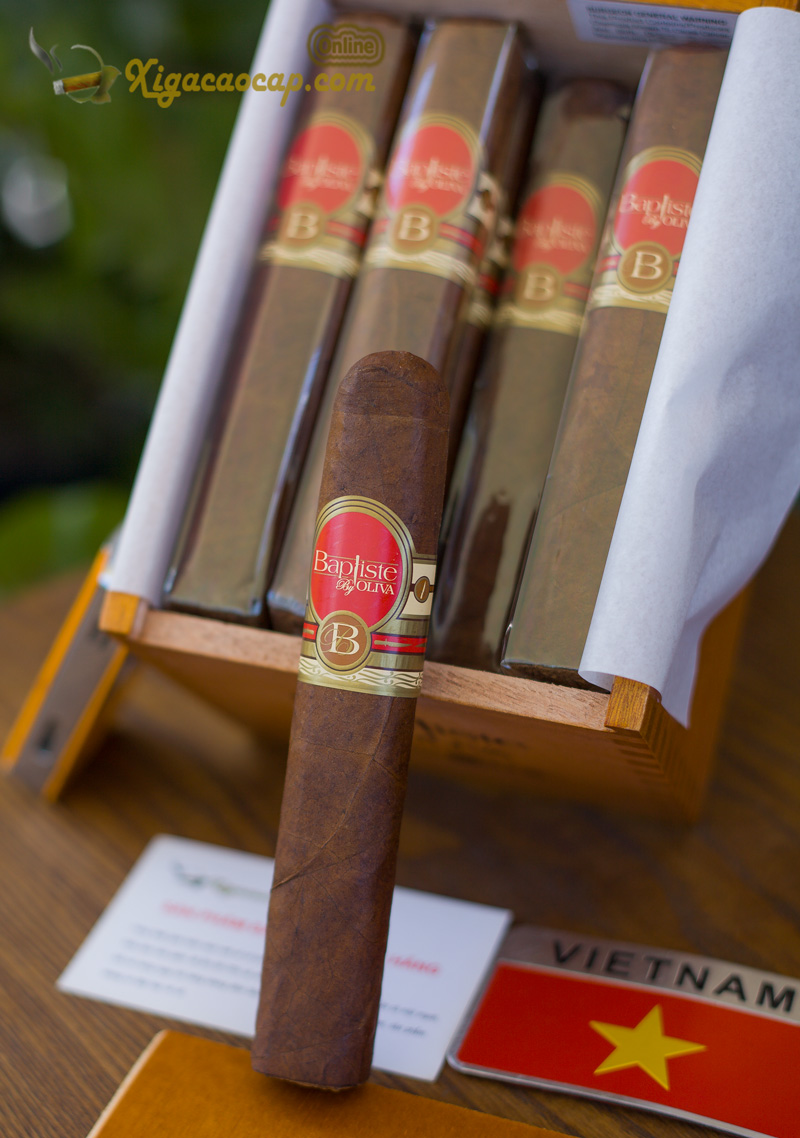 Được đánh giá cao bởi Cigar Aficionado với điểm số 91/100. Là một trong những dòng xì gà nổi bật của Oliva.