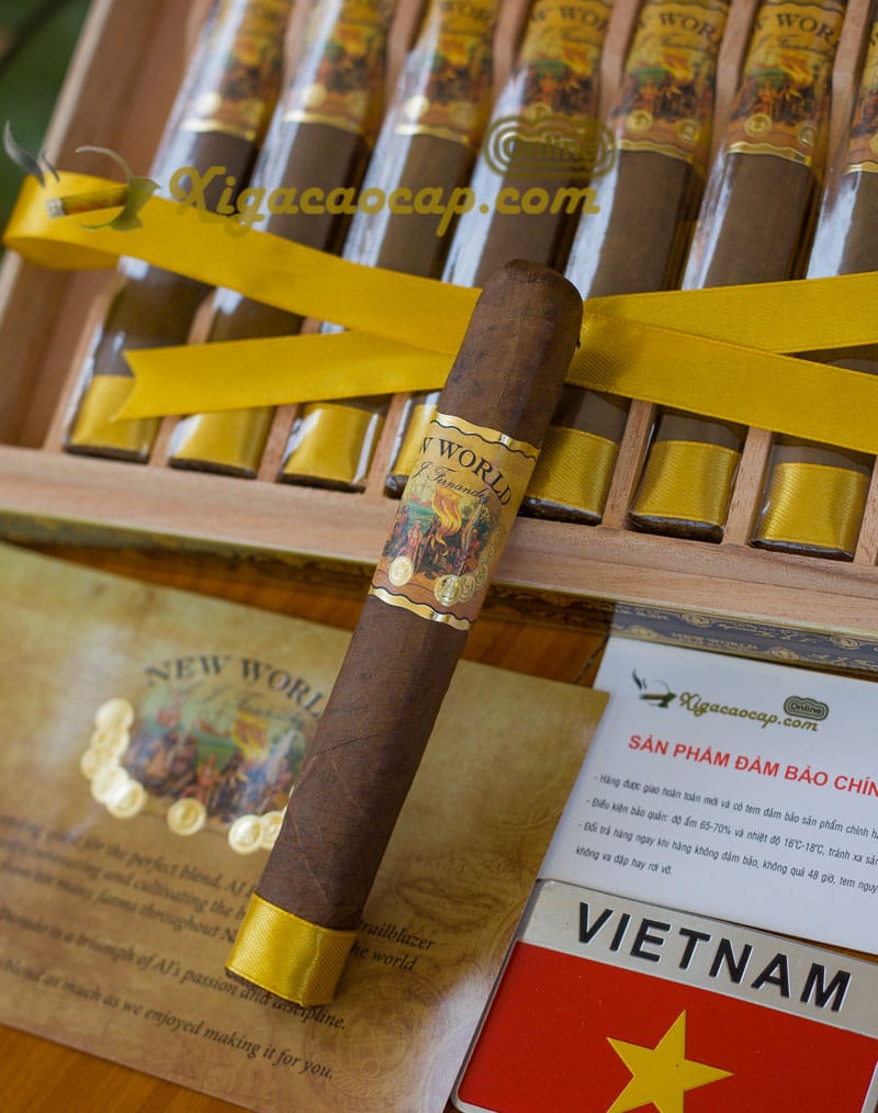 Mỗi điếu xì gà được quấn trong lá Habano Sun Grown màu nâu mocha