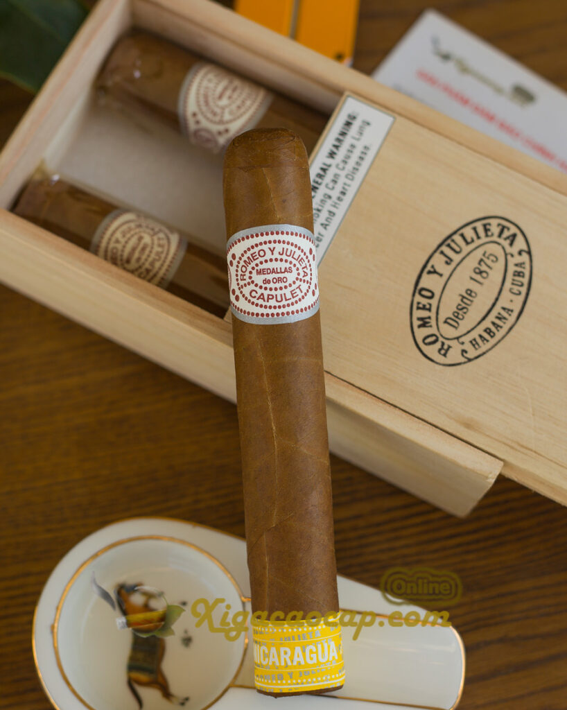 Romeo y Julieta Capulet 3 điếu là lựa chọn hoàn hảo cho người yêu thích hương vị êm dịu