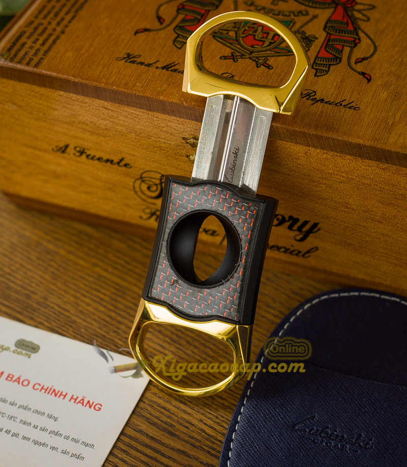 Lưỡi V cut Tạo vết cắt hình nêm độc đáo, giúp khói cigar lan tỏa đều