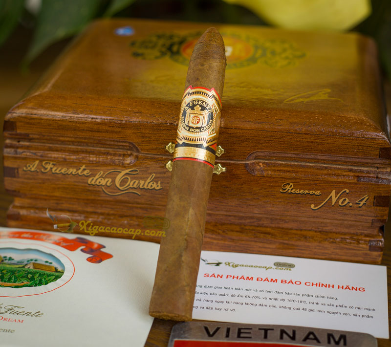 Điếu xì gà phiên bản giới hạn này được đặt tên theo Don Carlos Fuente, Sr