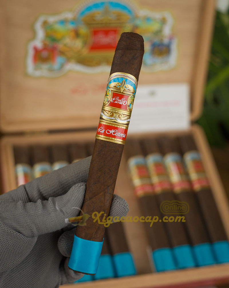 Hương vị EP Carrillo Cacao đắng, espresso, mocha, chút kem béo, đất nhẹ. Hương thơm rất quyến rũ, ngọt ngào.