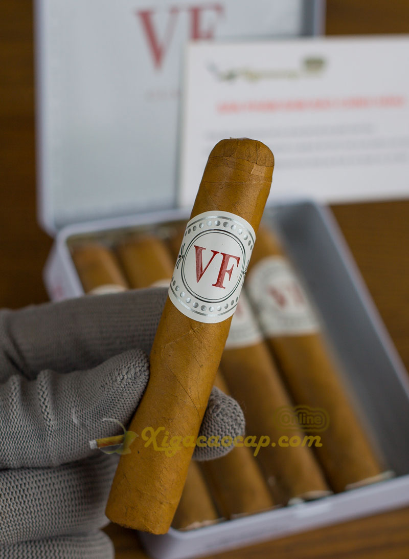 Hương vị kem và đậu rang bao phủ vòm miệng, tạo nên một lựa chọn tuyệt vời