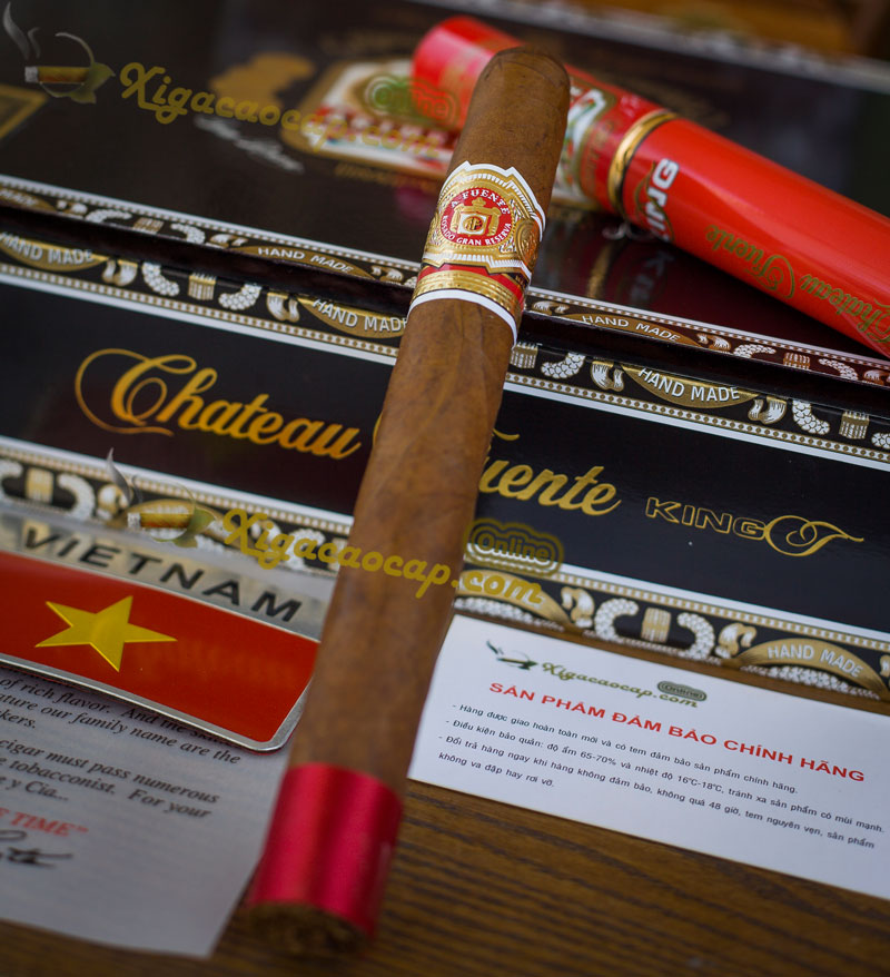 Lớp lá wrapper Rosado trồng dưới ánh nắng mặt trời thơm ngon, giàu dưỡng chất, mang đến hương vị ngọt ngào và cay nồng đặc trưng cho những điếu xì gà siêu cao cấp này.