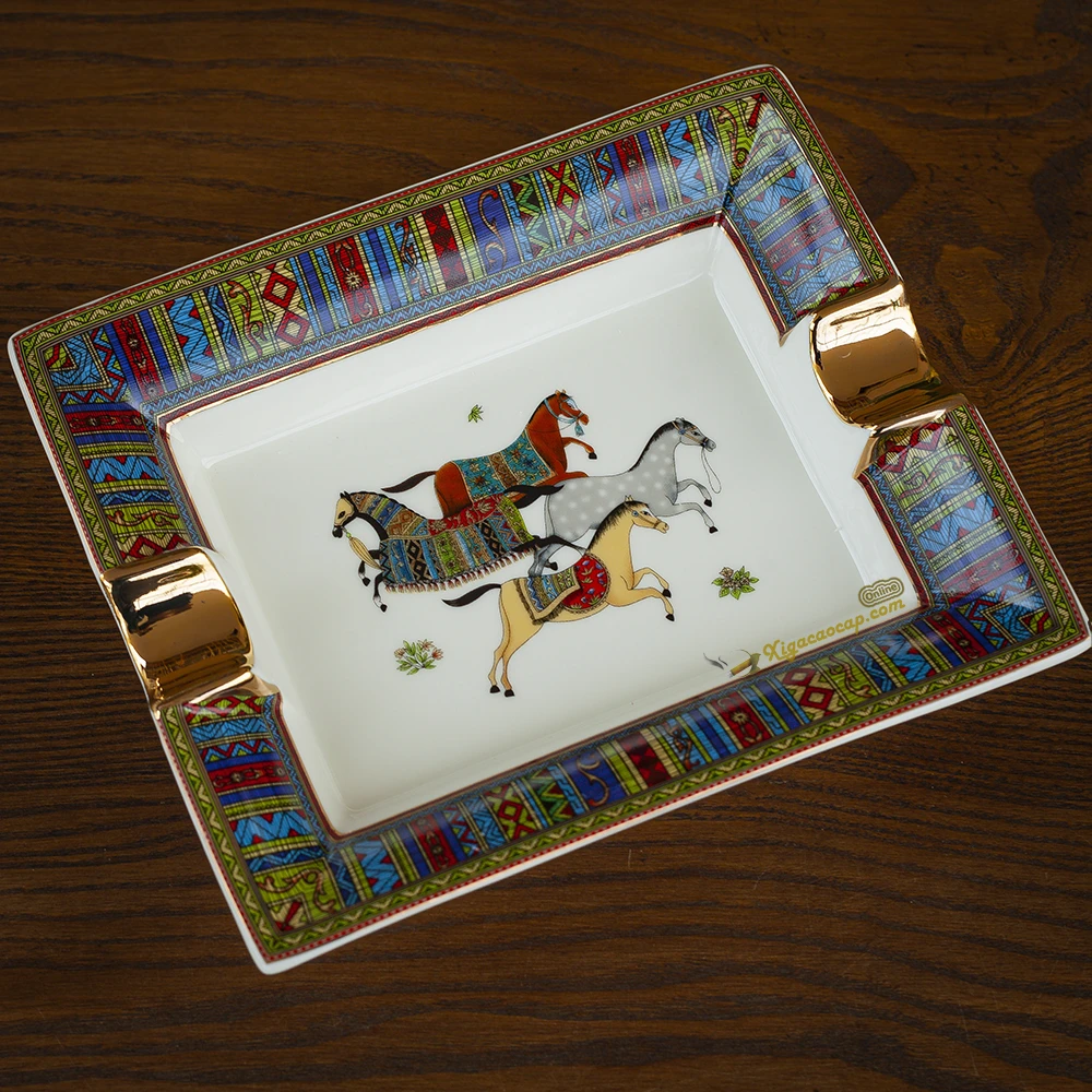 Gạt tàn xì gà cao cấp họa tiết ngựa sang trọng