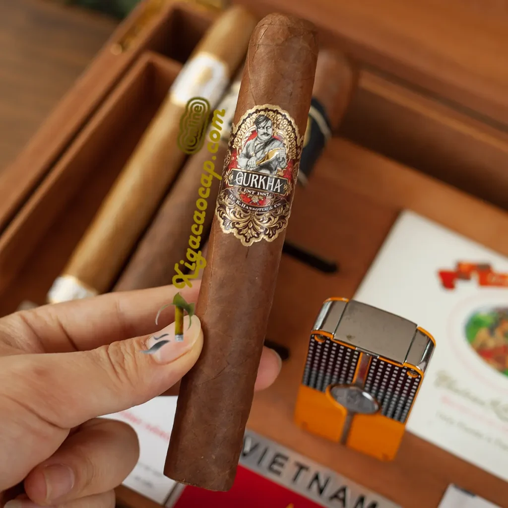 tren tay xi ga gurkha 125th size lon ring 60 chuan cigar cao cap