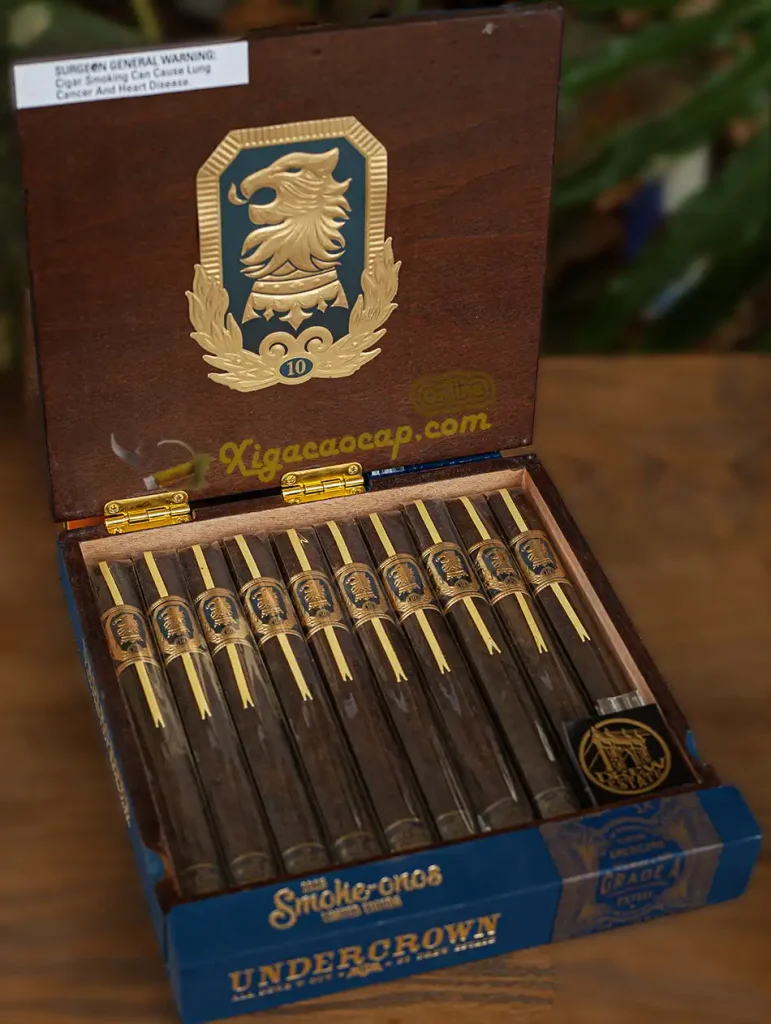Mở hộp gỗ xì gà Undercrown 10 Smoke-onos 2025 Edition Churchill nhập khẩu.