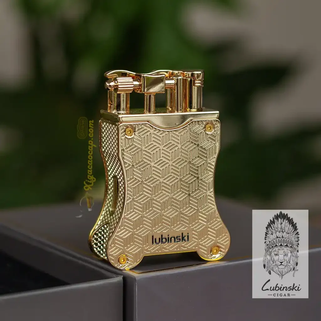 Bật lửa khò cigar Lubinski G72 hộp quà tặng sang trọng trên bàn làm việc