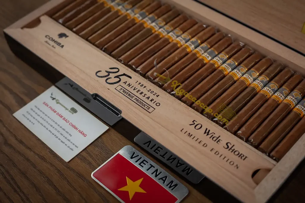 50 điếu xì gà Cohiba Wide Short xếp đều tăm tắp trong hộp Humidor 2024