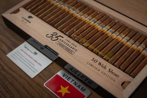 50 điếu xì gà Cohiba Wide Short xếp đều tăm tắp trong hộp Humidor 2024