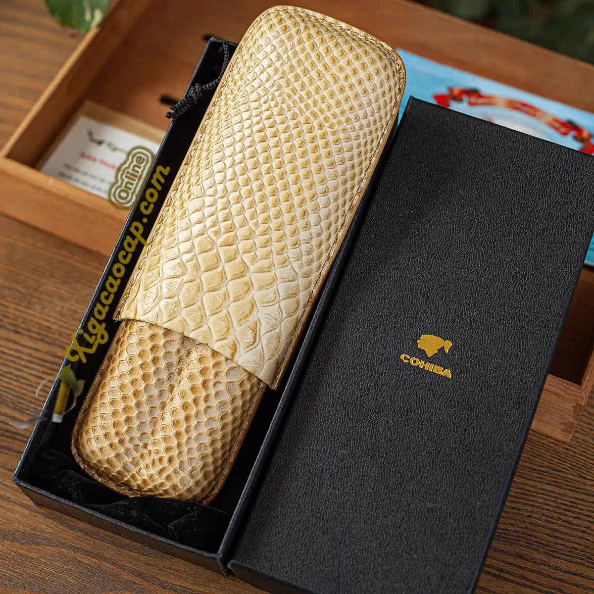 Hop qua tang cigar Cohiba kem bao da da ran lich lam xigacaocap.com