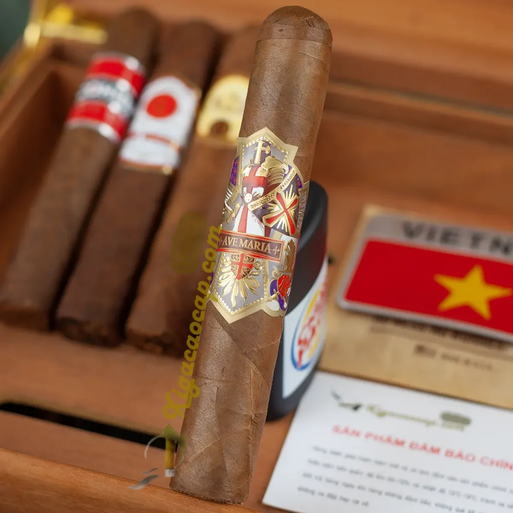 Điếu xì gà Ave Maria Crusader Robusto tem hiếm hình khiên hiệp sĩ