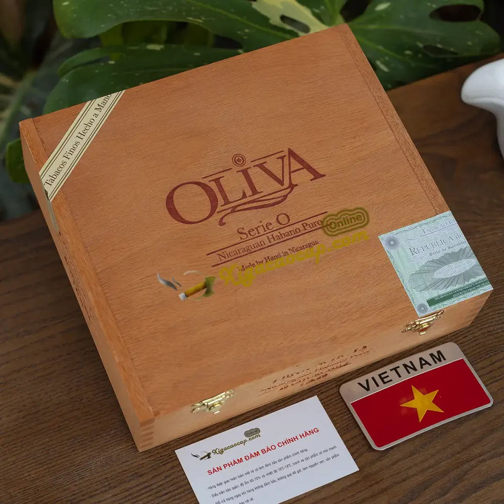 Hop go ngoai xi ga Oliva Serie O Churchill chinh hang