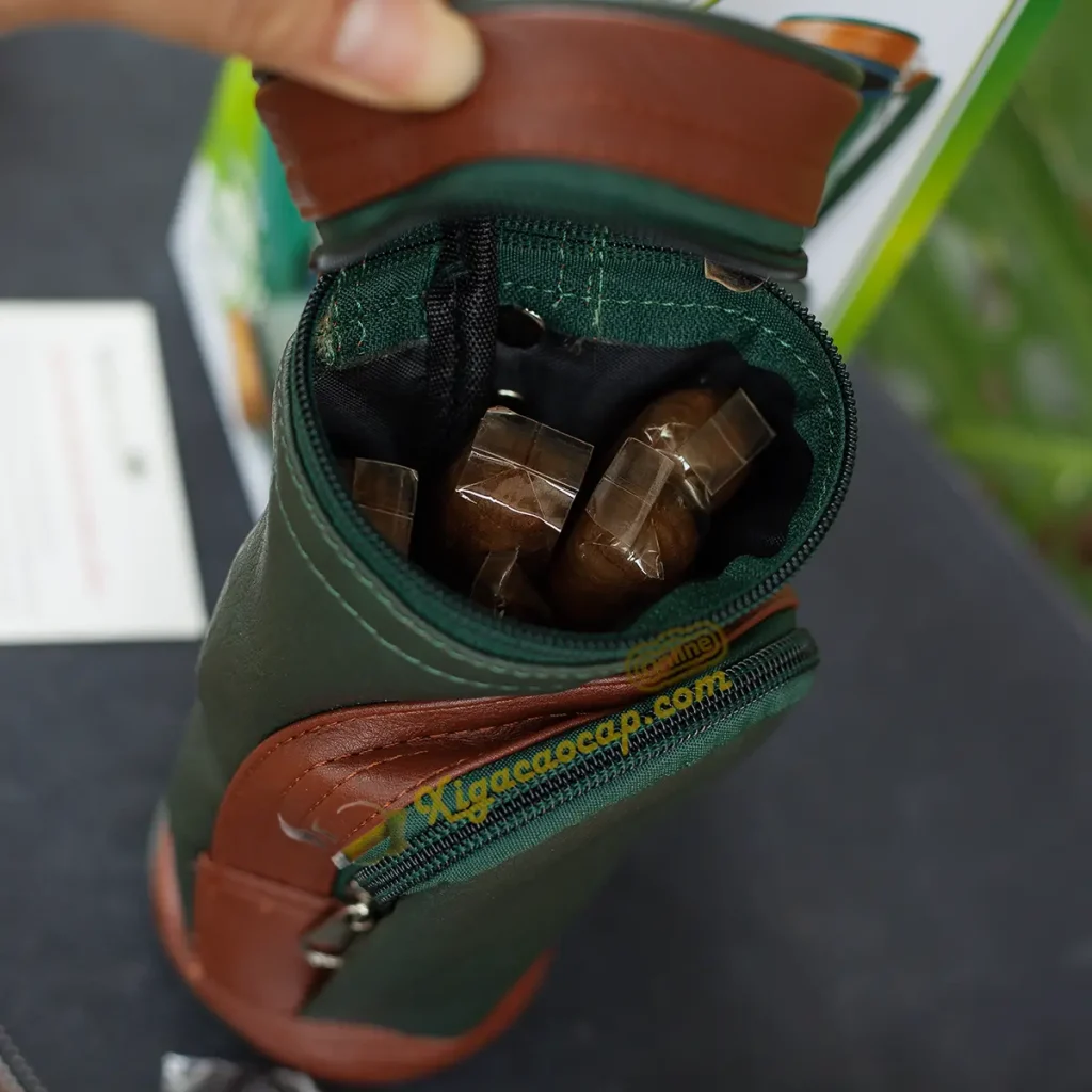 bên trong hộp đựng Cigar Cầm Tay Du Lịch hình túi Golf