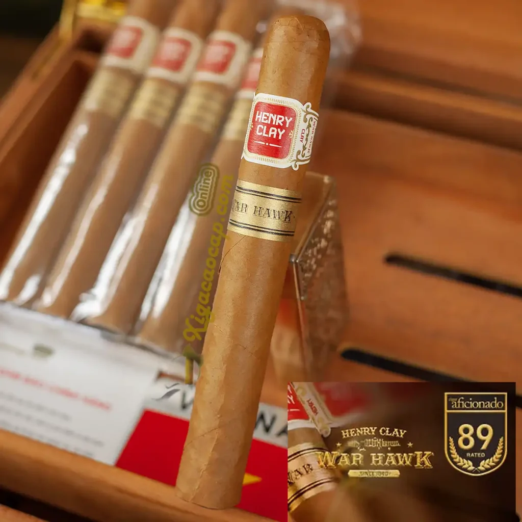 Chi tiết lớp lá wrapper màu vàng sáng đặc trưng của dòng xì gà War Hawk Toro.